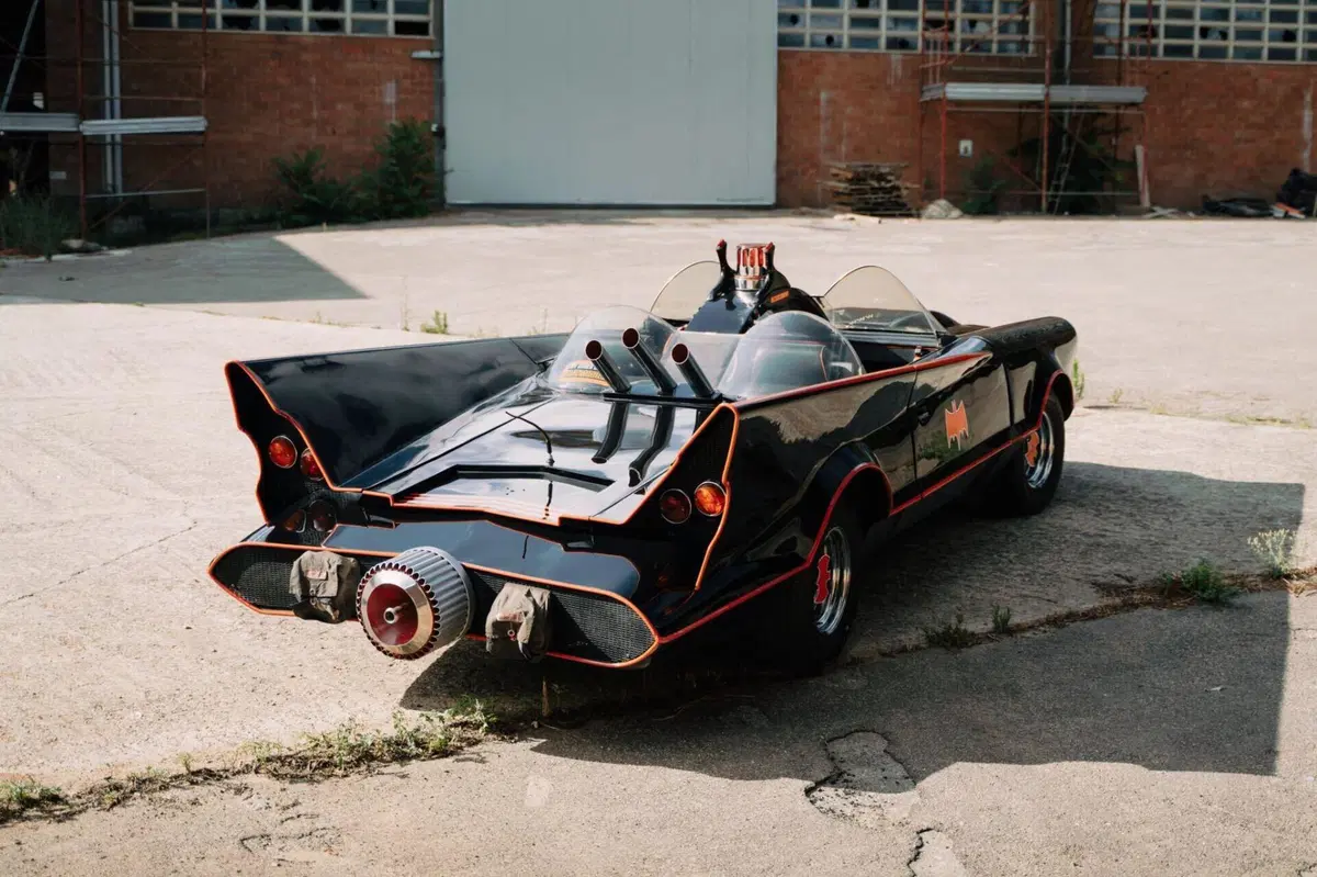 Batmobile in vendita su Catawiki. Chi sarà il futuro Batman? (3)