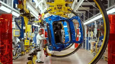 Stellantis, Melfi: dal 25 agosto nuovi tagli al personale in linea, scattata l'allarme &ldquo;robotizzazione&rdquo;