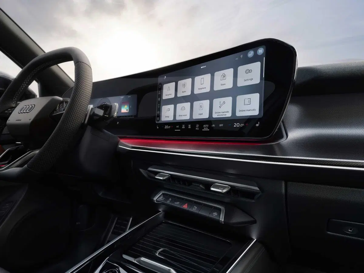Nuova Audi Q3 Sportback, arriva la terza generazione: il SUV compatto premium diventa più digitale, efficiente e sportivo (51)