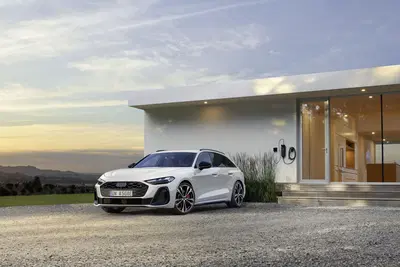 Nuova Audi A5 Plug-in Hybrid: autonomia da record e tecnologia invidiabile