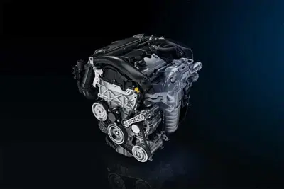 Stellantis svela il nuovo motore 1.6 turbo ibrido (4 cilindri): debutto sulla Jeep Cherokee 2026, attese applicazioni anche in Europa