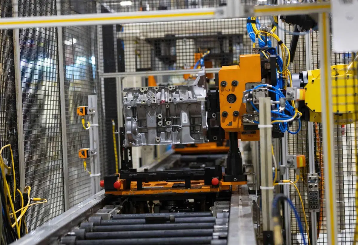 Stellantis svela il nuovo motore 1.6 turbo ibrido (4 cilindri): debutto sulla Jeep Cherokee 2026, attese applicazioni anche in Europa (26)