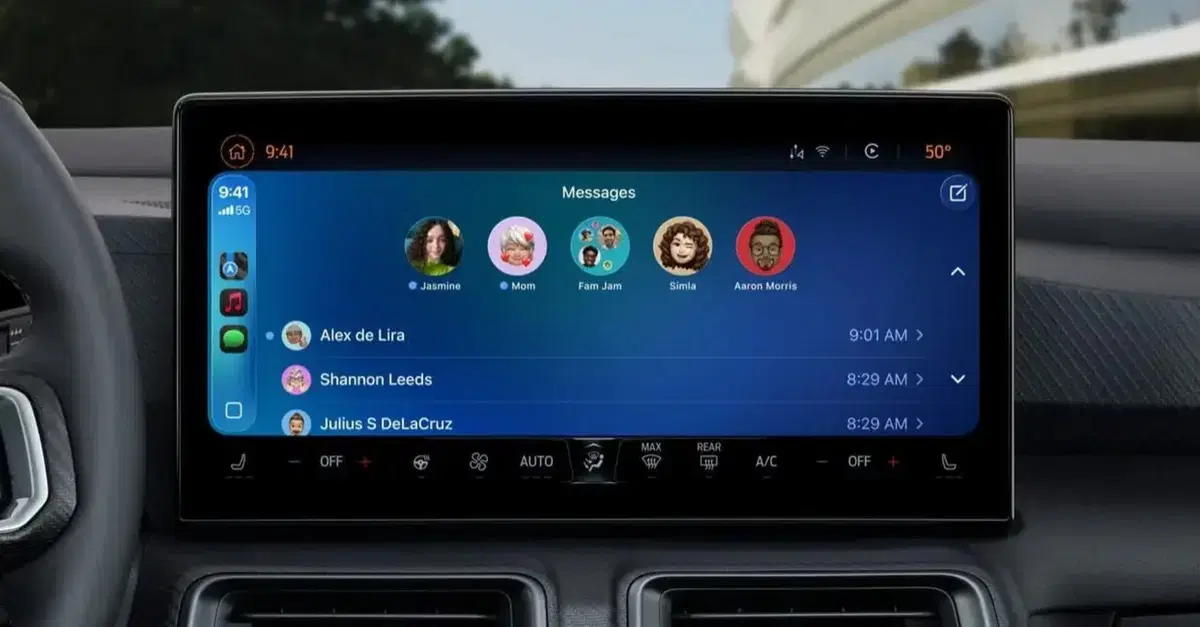 Apple CarPlay si rinnova: con iOS 26 arrivano le Live Activities. Info su viaggi, sport e consegne direttamente dal cruscotto