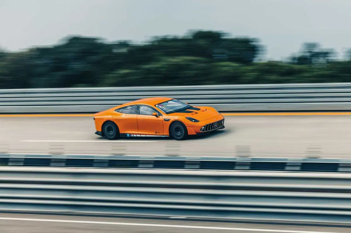 Mercedes: record mondiale con l'elettrica AMG GT XX Concept, 40.075 km in otto giorni (5)