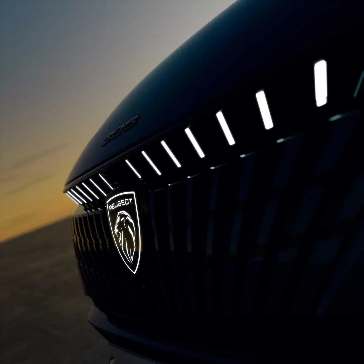 Peugeot 308, un’icona che si rinnova: arriva il restyling dal design più audace e con motori per tutti i gusti (16)