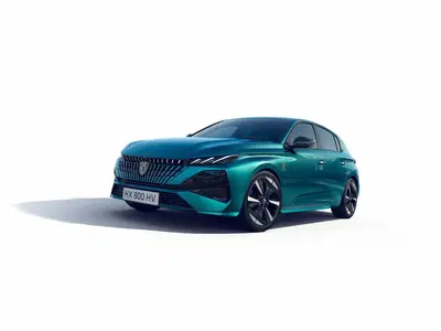 Peugeot 308, un&rsquo;icona che si rinnova: arriva il restyling dal design pi&ugrave; audace e con motori per tutti i gusti