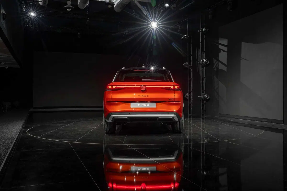 Nuova Volkswagen T-Roc:  (5)