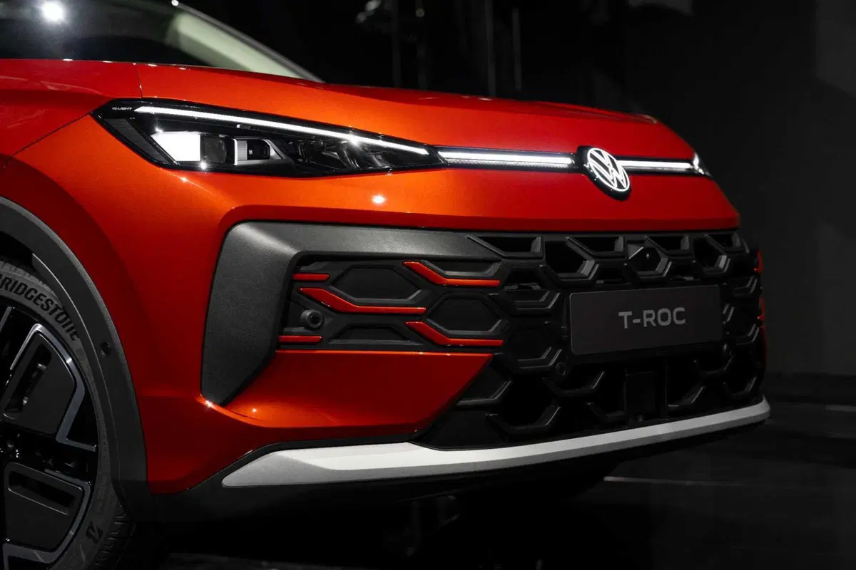 Nuova Volkswagen T-Roc:  (6)
