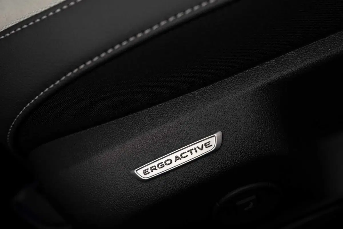 Nuova Volkswagen T-Roc:  (25)