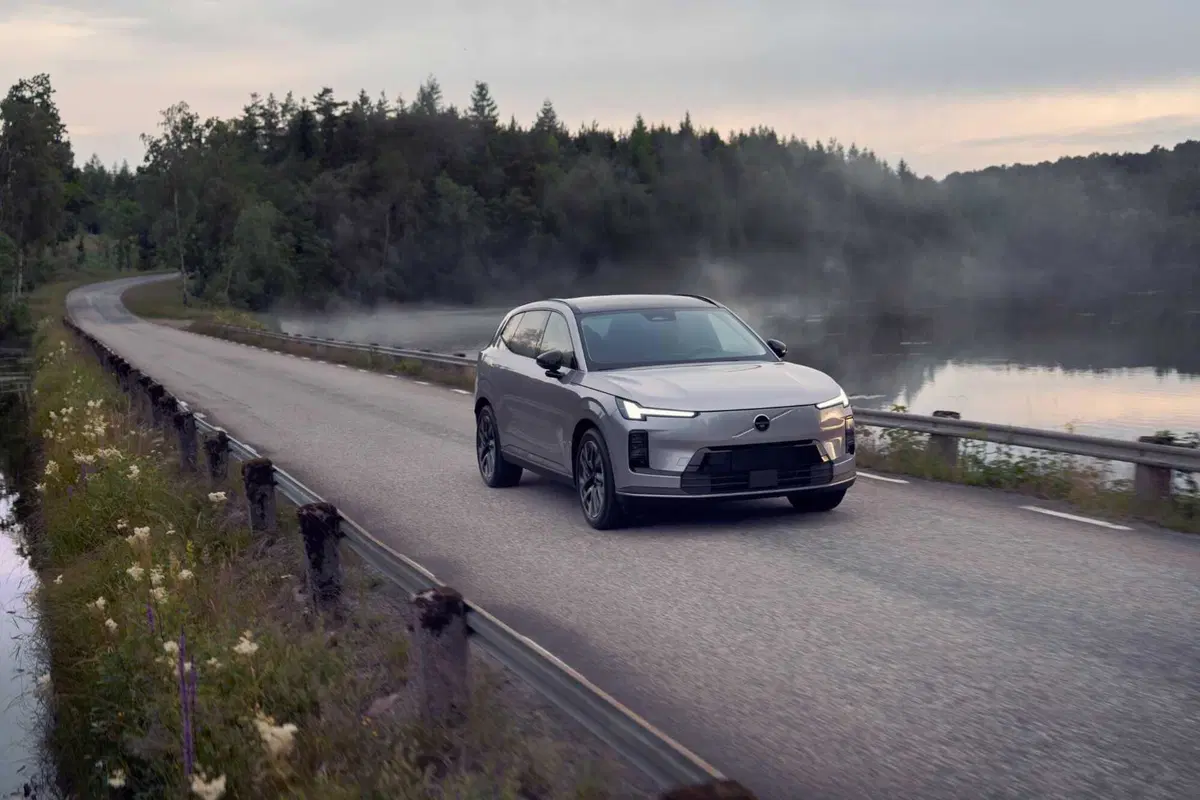 Volvo XC70: il nuovo SUV plug-in con oltre 200 km di autonomia elettrica (2)