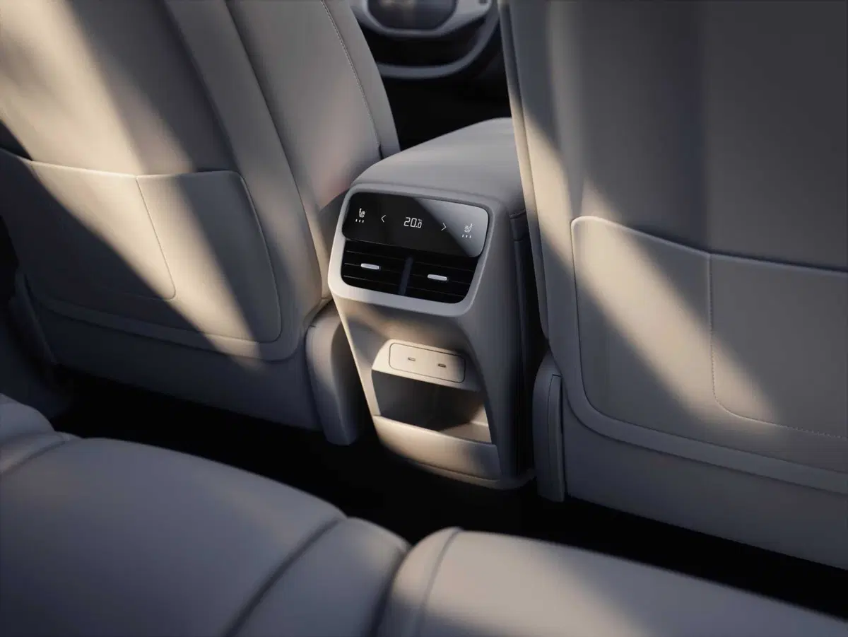 Volvo XC70: il nuovo SUV plug-in con oltre 200 km di autonomia elettrica (42)