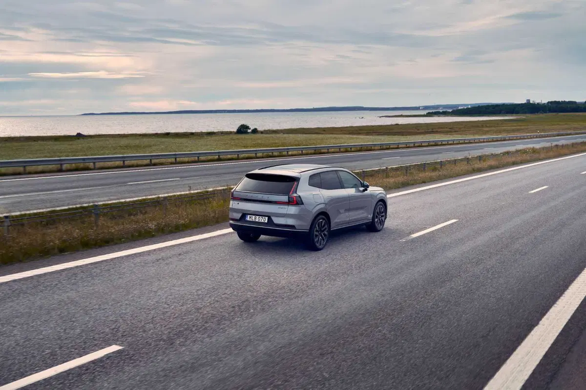 Volvo XC70: il nuovo SUV plug-in con oltre 200 km di autonomia elettrica (45)