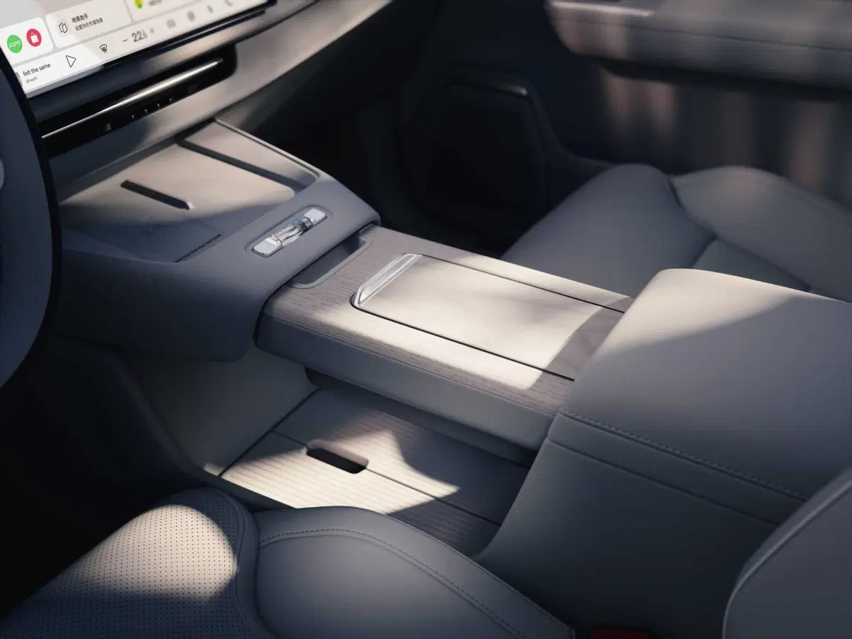 Volvo XC70: il nuovo SUV plug-in con oltre 200 km di autonomia elettrica (48)