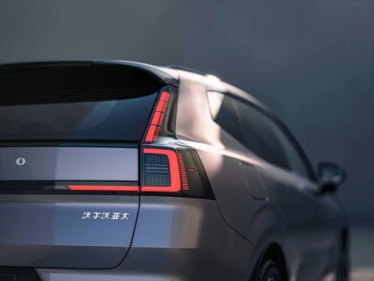 Volvo XC70: il nuovo SUV plug-in con oltre 200 km di autonomia elettrica (56)