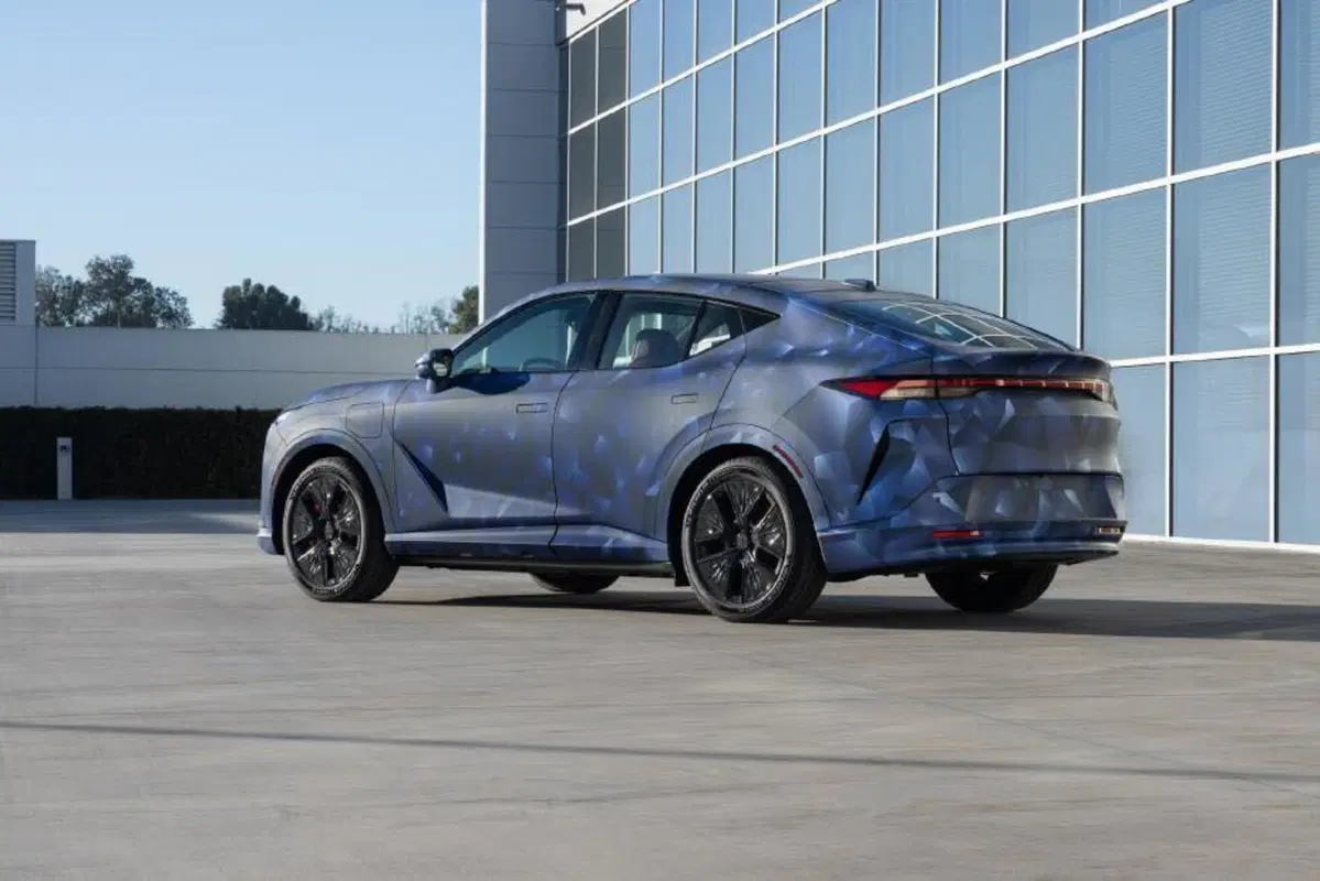 Acura RSX: il nuovo SUV elettrico compatto debutta a Monterey (2)