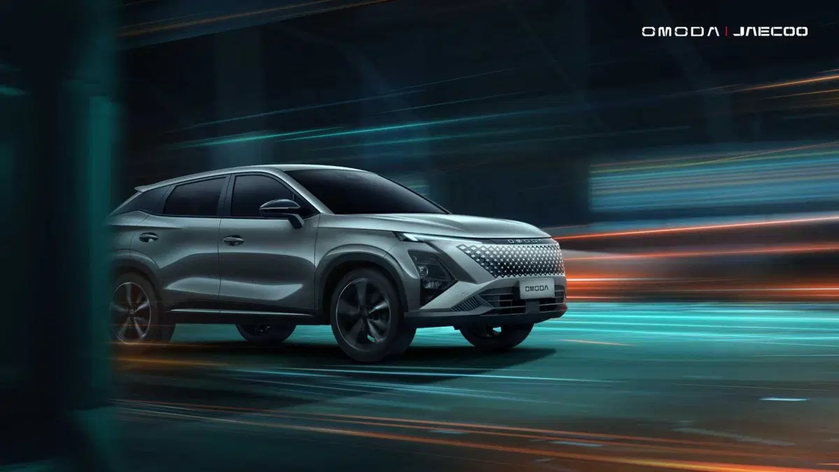 OMODA 5: arriva il nuovo restyling dopo un anno in Italia | Prezzi e caratteristiche 