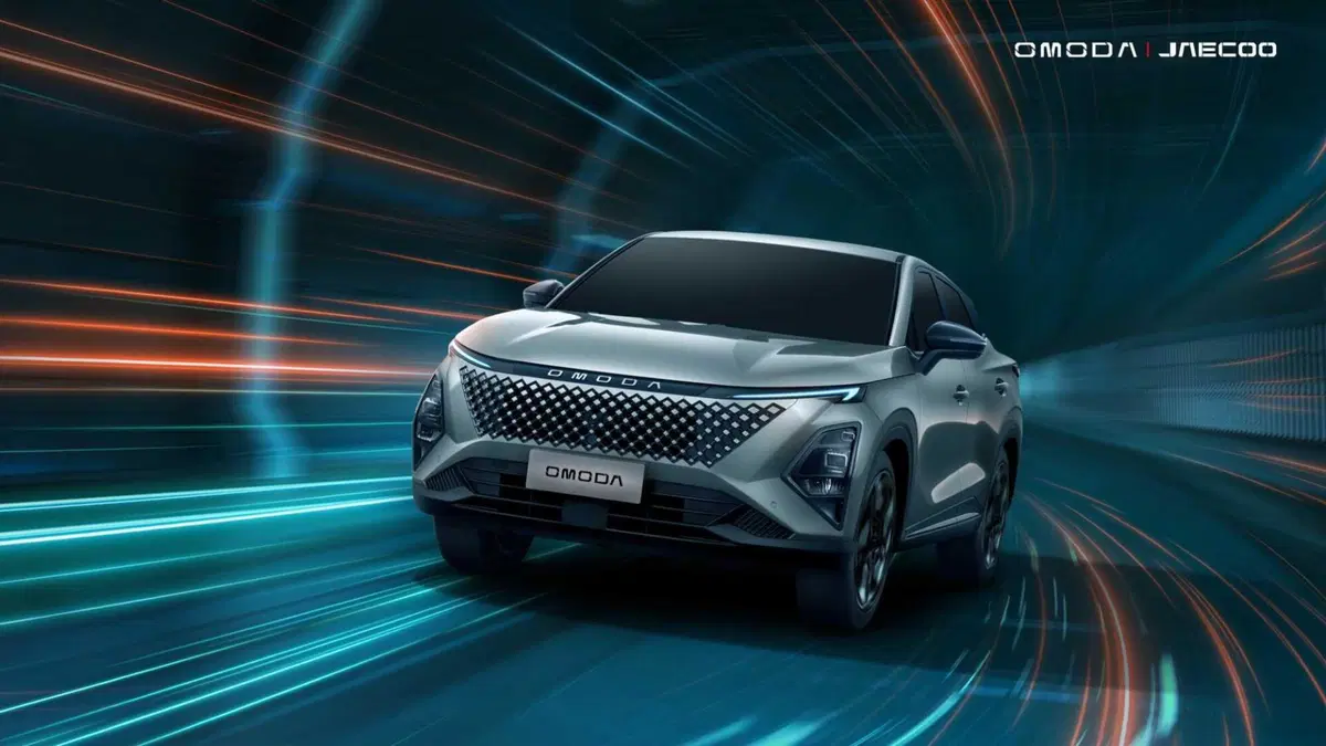 OMODA 5: arriva il nuovo restyling dopo un anno in Italia | Prezzi e caratteristiche  (3)