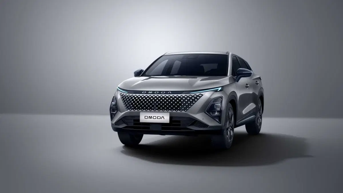 OMODA 5: arriva il nuovo restyling dopo un anno in Italia | Prezzi e caratteristiche  (4)