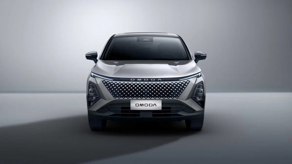 OMODA 5: arriva il nuovo restyling dopo un anno in Italia | Prezzi e caratteristiche  (6)