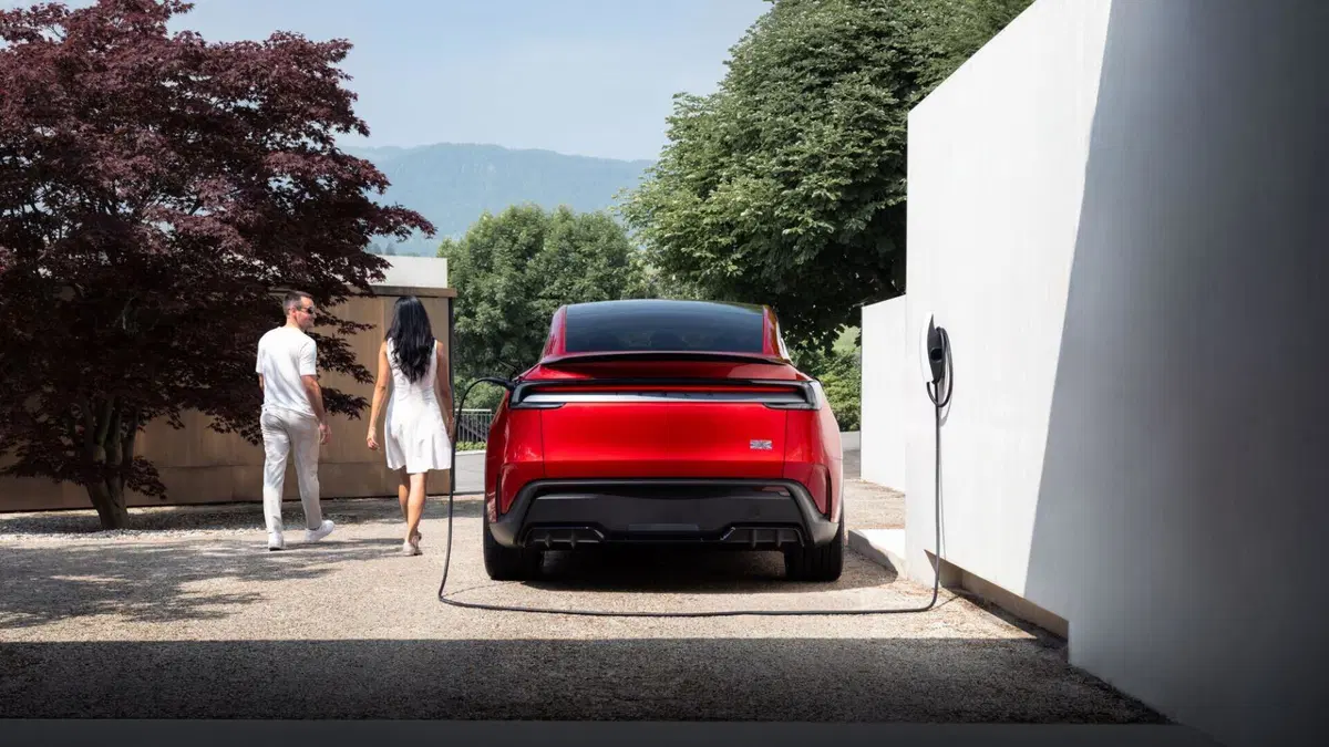 Nuova Tesla Model Y Performance: dal Nürburgring alle strade europee, la SUV elettrica è ancor più potente (7)