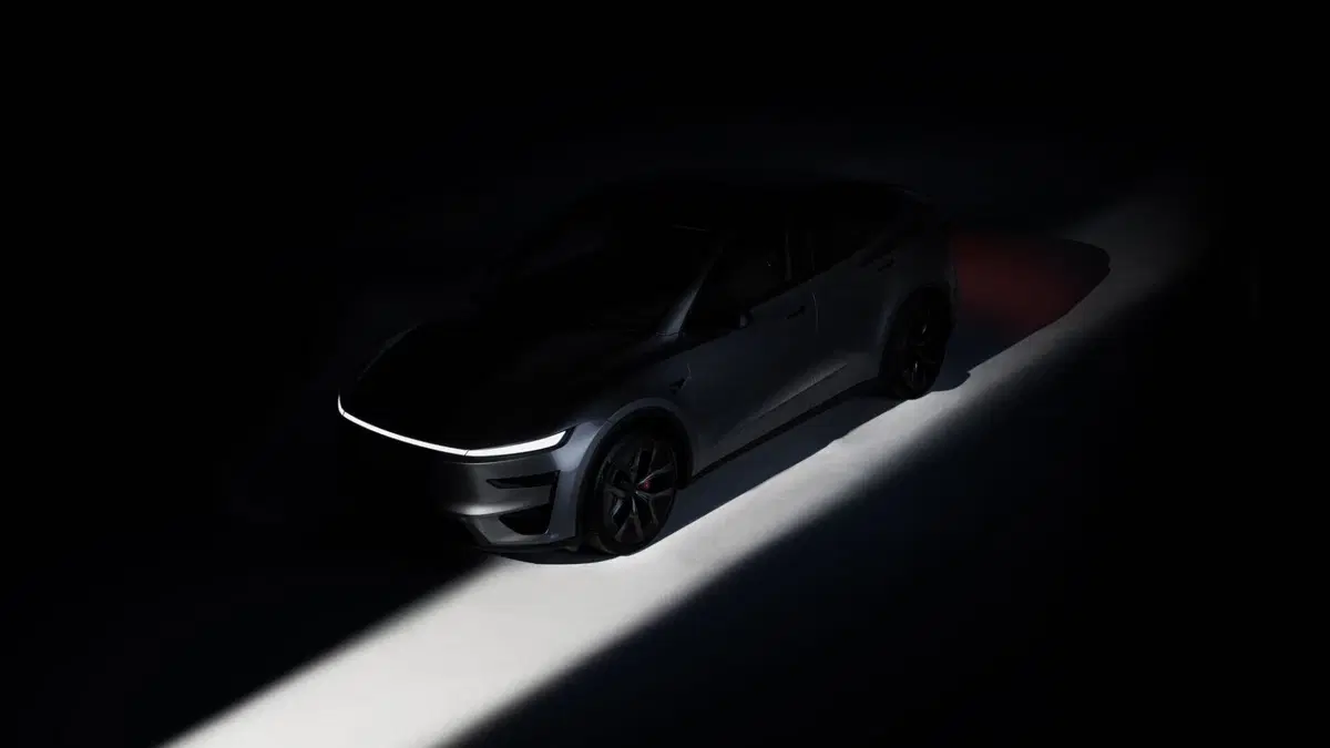 Nuova Tesla Model Y Performance: dal Nürburgring alle strade europee, la SUV elettrica è ancor più potente (18)