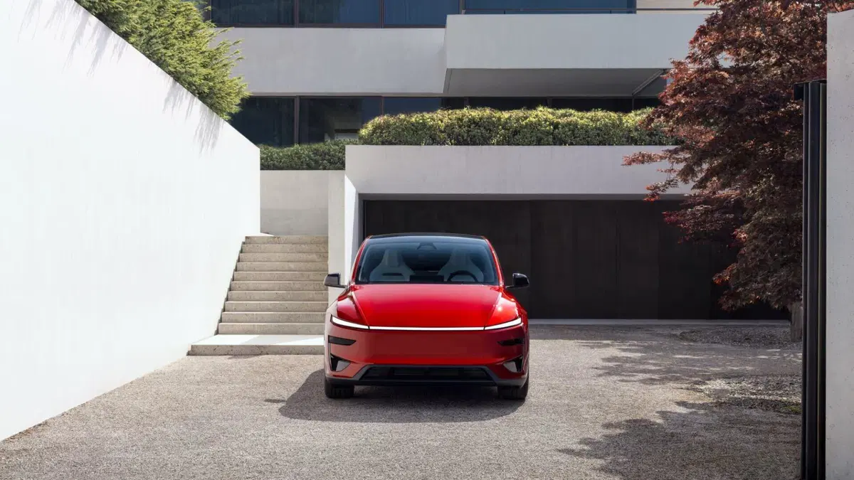Nuova Tesla Model Y Performance: dal Nürburgring alle strade europee, la SUV elettrica è ancor più potente (21)