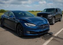 Incidente mortale con una Tesla Model S: sono passati 6 anni, ma esigono un risarcimento (di 240 milioni di dollari)