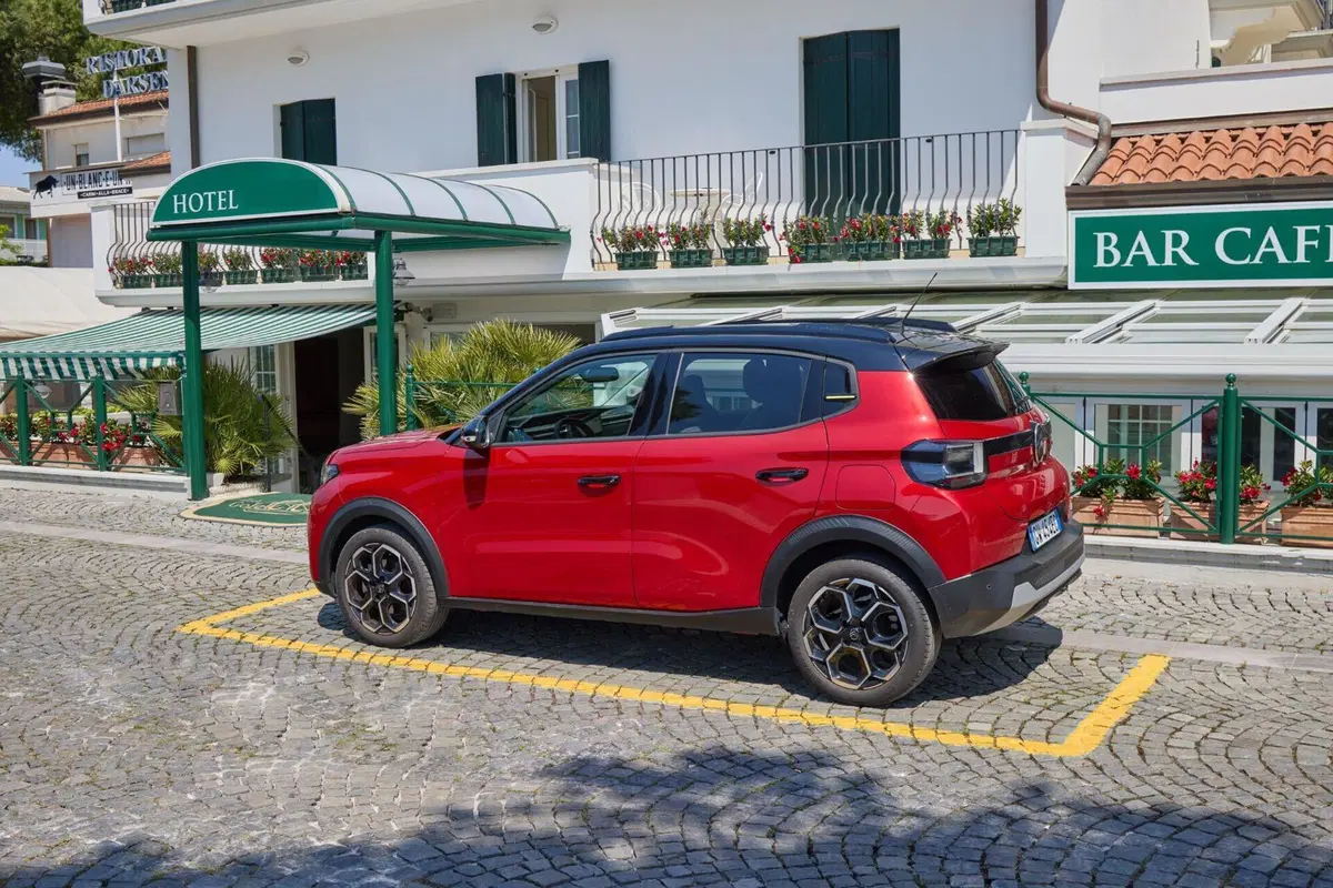 Tutte le immagini della nuova Citroen C3 (3)