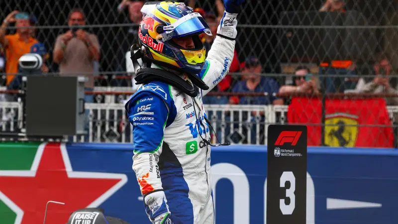 F1. La gioia per il podio a Zandvoort, il pap&agrave; fisico, il rapporto con Helmut Marko: chi &egrave; Isack Hadjar, il miglior rookie del 2025