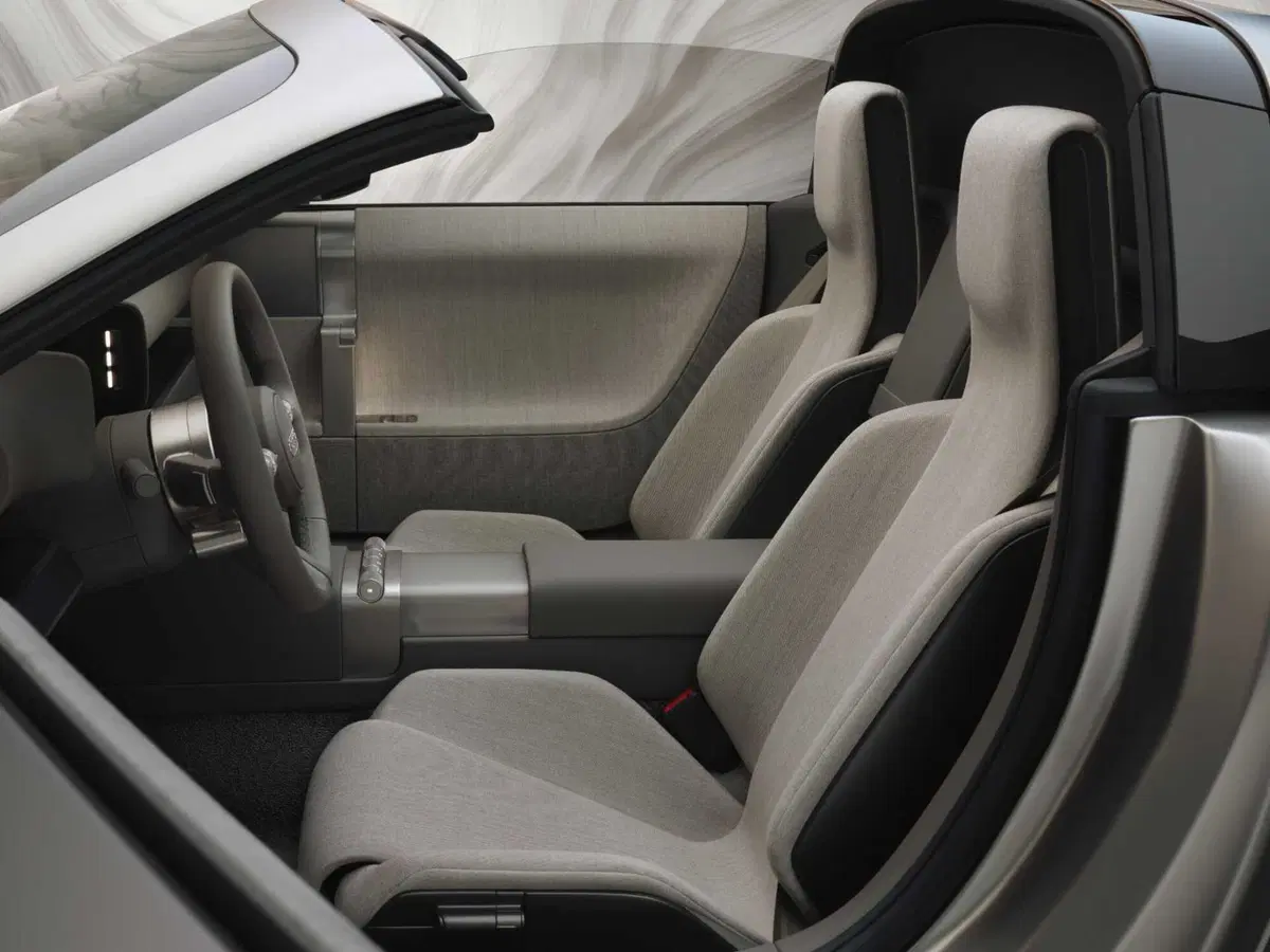 Audi Concept C: manifesto di design per il futuro elettrico dei Quattro Anelli [VIDEO] (12)