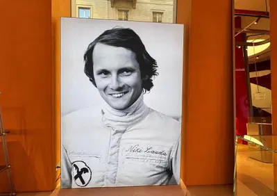 Formula 1, Niki Lauda e Ferrari: mezzo secolo dal primo titolo mondiale a Monza