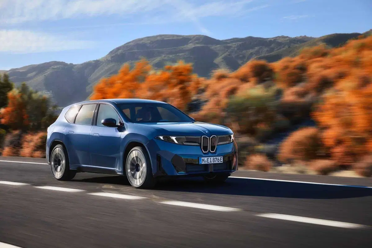 BMW iX3 (3)