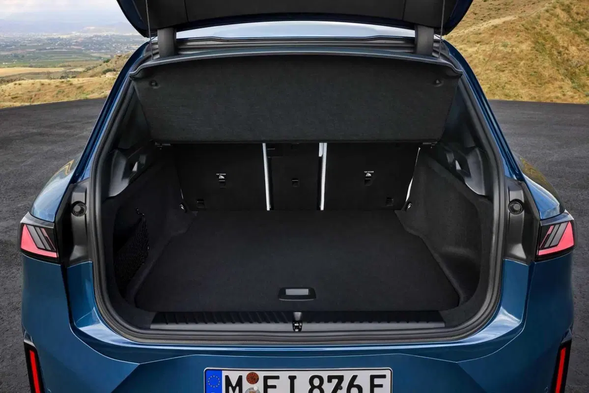 BMW iX3 (26)