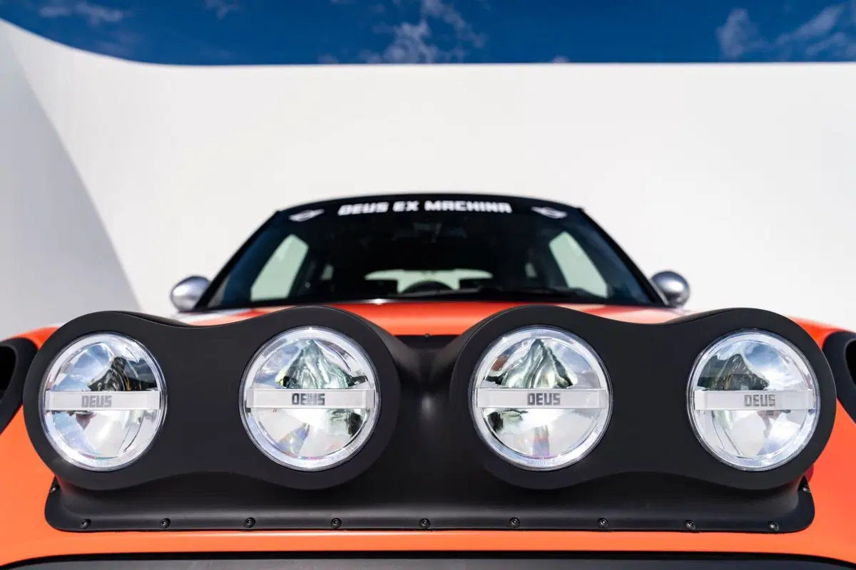 Mini "The Machina" (9)