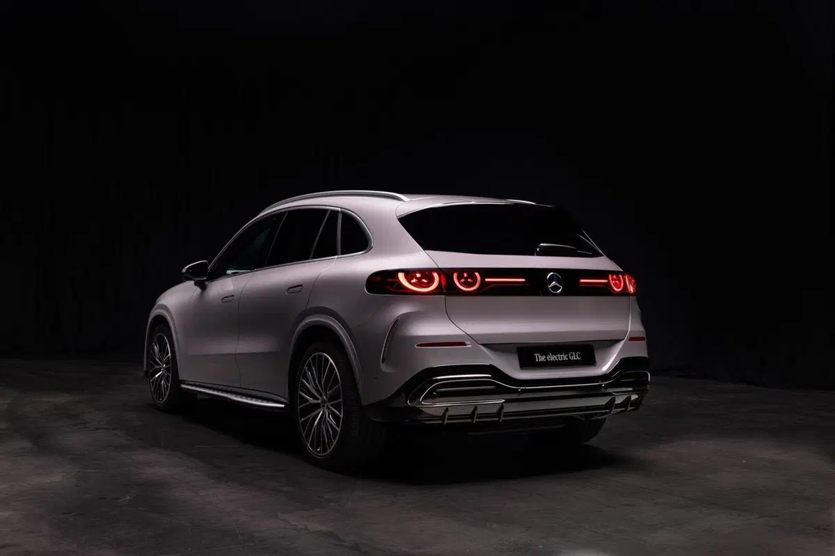 Nuova Mercedes-Benz GLC elettrica: lusso, tecnologia e autonomia da primato (4)