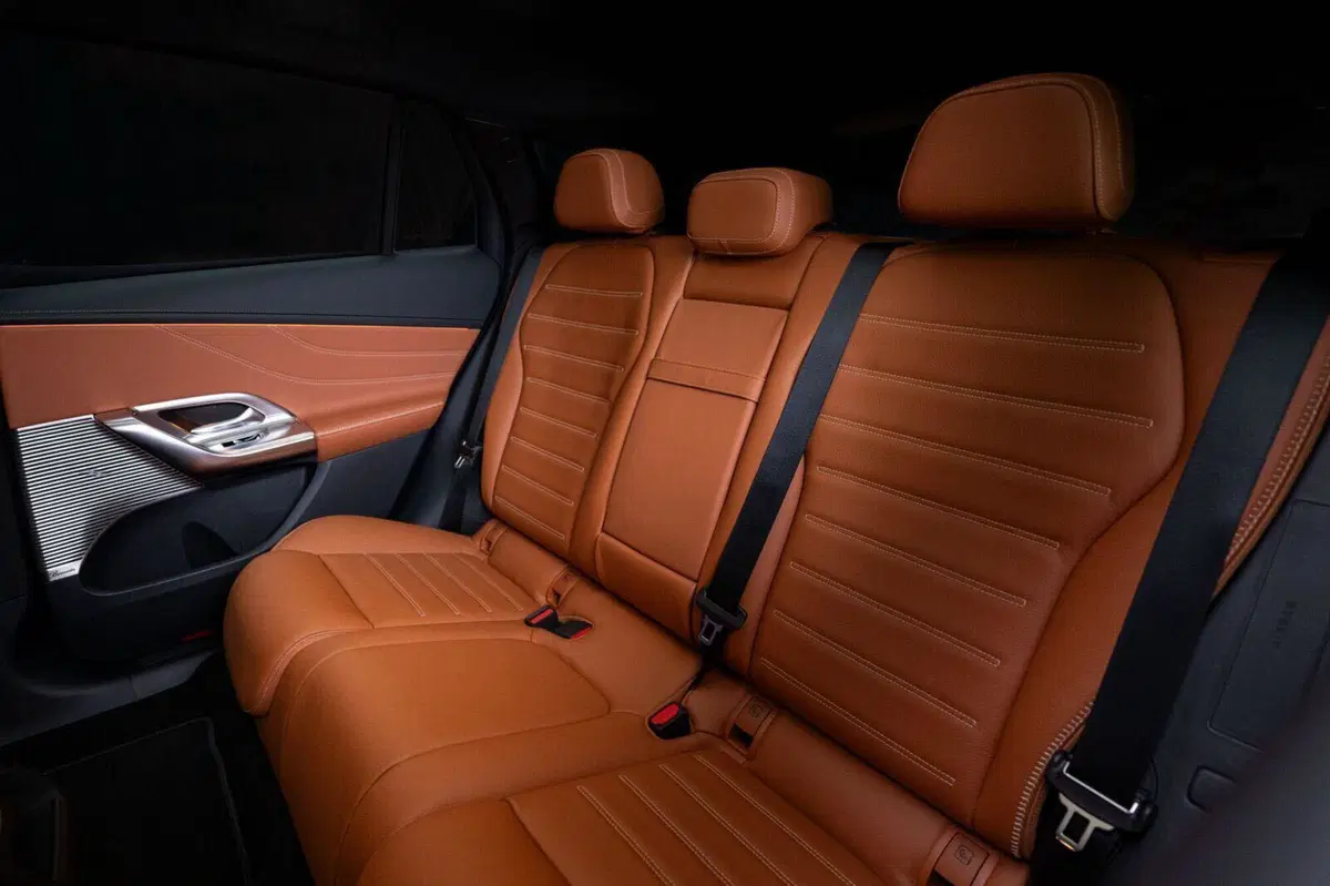 Nuova Mercedes-Benz GLC elettrica: lusso, tecnologia e autonomia da primato (7)