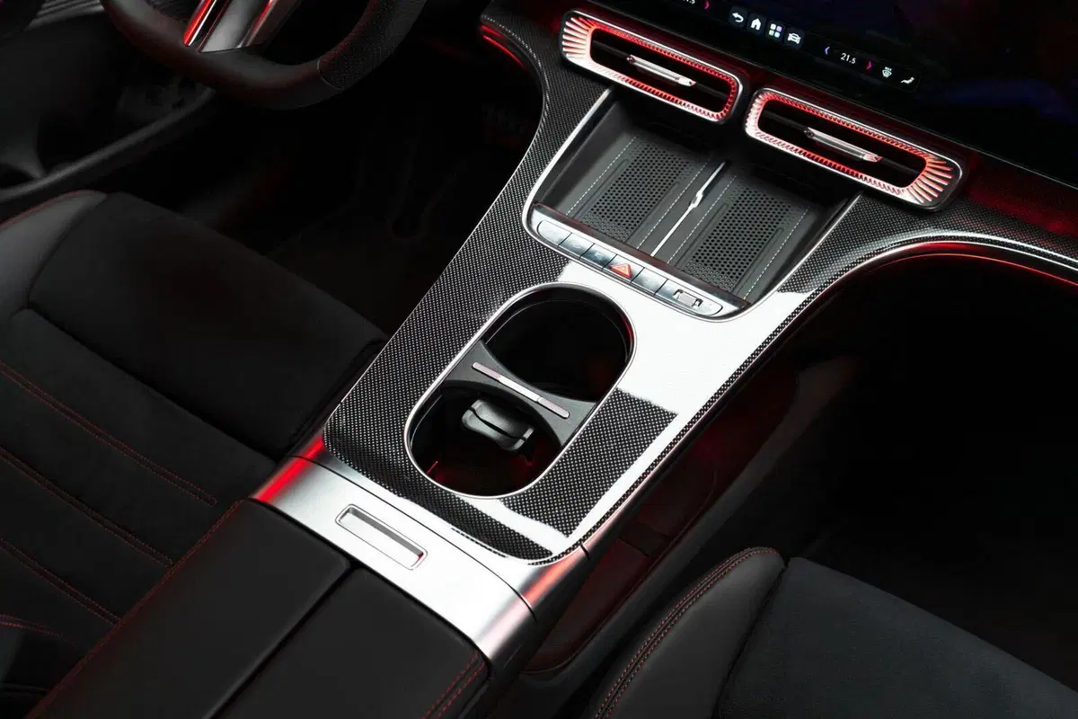 Nuova Mercedes-Benz GLC elettrica: lusso, tecnologia e autonomia da primato (9)