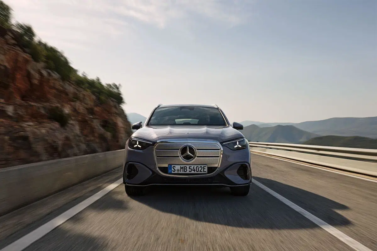 Nuova Mercedes-Benz GLC elettrica: lusso, tecnologia e autonomia da primato (18)