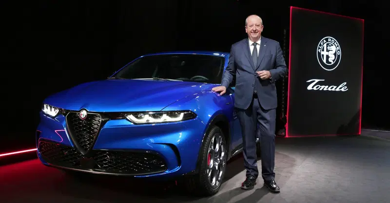 Stellantis, frenata sul 100% elettrico in Europa: Imparato rivela che "l'obiettivo sar&agrave; rivisto"