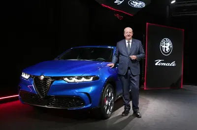 Stellantis, frenata sul 100% elettrico in Europa: Imparato rivela che "l'obiettivo sar&agrave; rivisto"