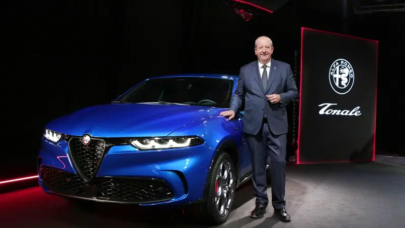 Stellantis, frenata sul 100% elettrico in Europa: Imparato rivela che "l'obiettivo sar&agrave; rivisto"