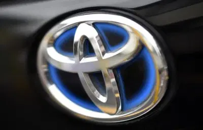 Richiamo Toyota: ll display che si spegne durante la guida colpisce 900.000 auto