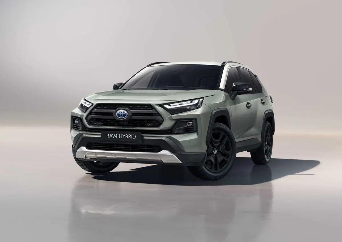 Richiamo shock Toyota: ll display che si spegne durante la guida colpisce 900.000 auto (5)