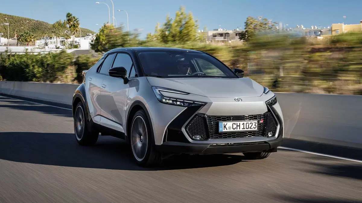 Toyota Toyota C-HR 1.8 hev GR Sport fwd e-cvt (5)