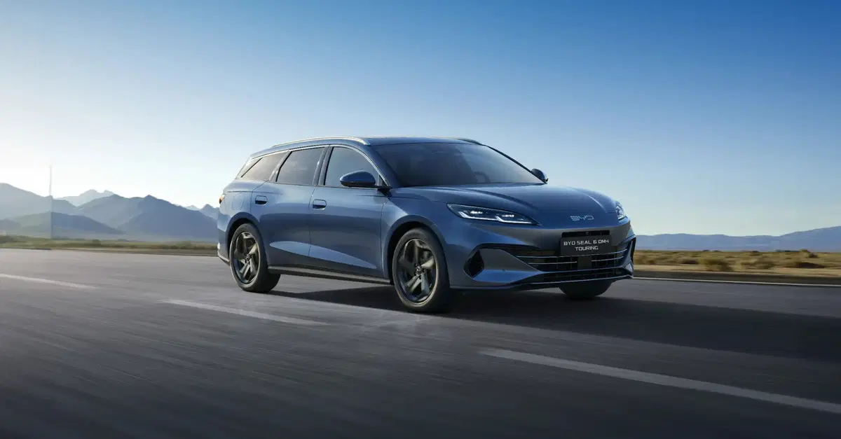 BYD Seal 6 DM-i Touring: la wagon super ibrida che ridefinisce l'efficienza con 1350 km di autonomia