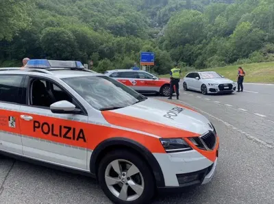 A 225 km/h in Svizzera, col limite dei 100: denunciata 22enne italiana