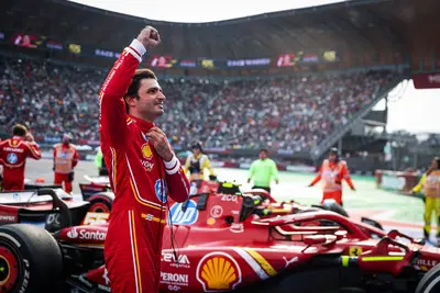 F1, Carlos Sainz: "Sono ancora io l&rsquo;ultimo vincitore Ferrari. Se avr&agrave; la macchina, il prossimo sar&agrave; Leclerc, lui sa cogliere le occasioni"