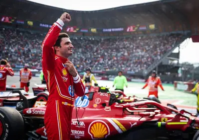 F1, Carlos Sainz: Sono ancora io l’ultimo vincitore Ferrari. Se avrà la macchina, il prossimo sarà Leclerc, lui sa cogliere le occasioni