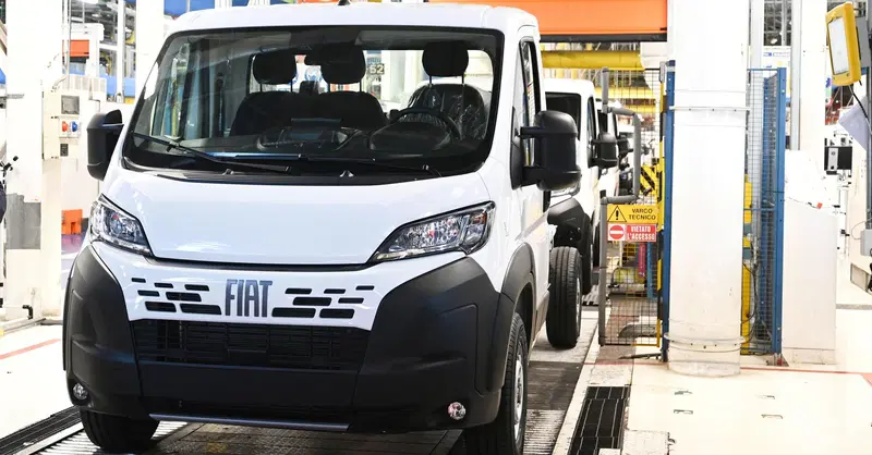 Stellantis, ad Atessa 600 dipendenti scelgono l'uscita incentivata volontaria dall'azienda