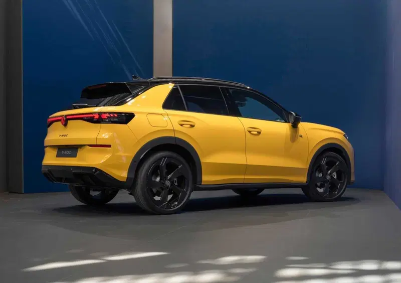 Volkswagen T-Roc (4)